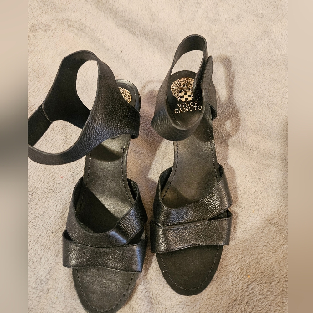 Vince Camuto Sandal